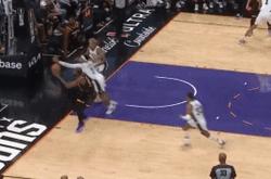 开云平台-勇士主帅杜兰特因伤无缘下轮对阵马刺的比赛