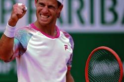 开云体育登录-里尔主场对卫冕冠军进行绝地反击，获得惊险胜利的简单介绍