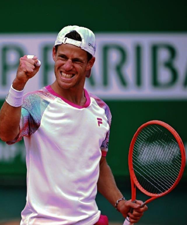 里尔主场对卫冕冠军进行绝地反击，获得惊险胜利的简单介绍