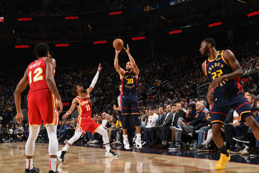 76人主场击败老鹰，东部领先优势扩大