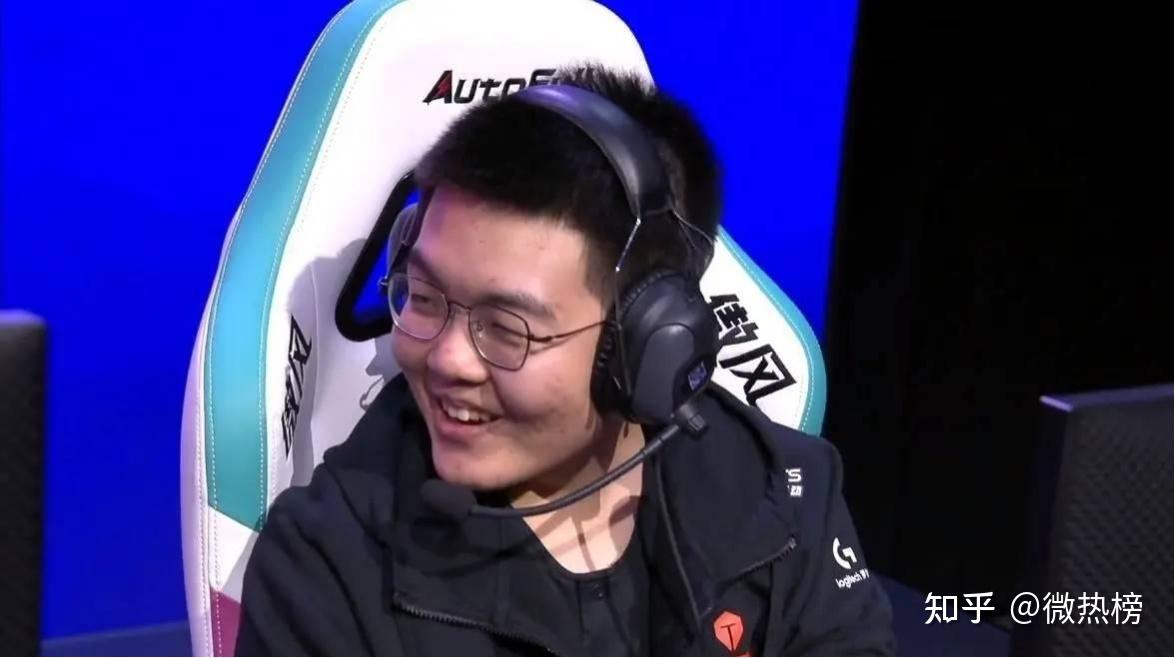 FNC横扫RNG，Jankos关键团战开团秒人宿命之战半决赛，成为赛场最大亮点